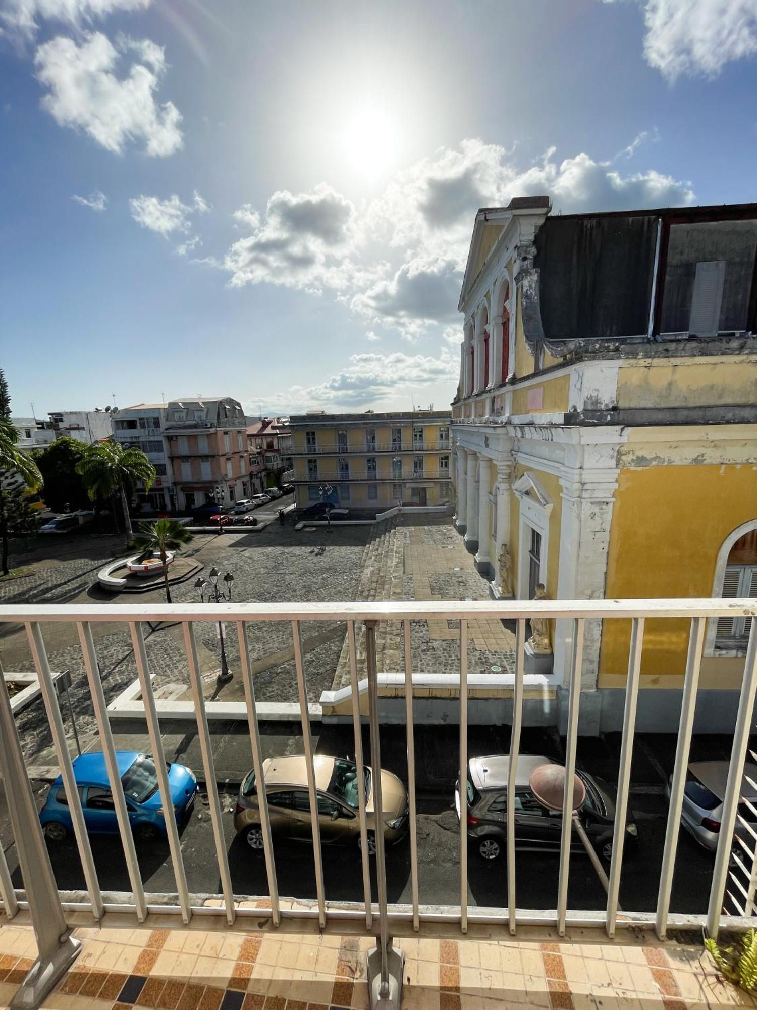 Ferienwohnung Grand Sejour Lumineux Avec Balcon & Vue Cathedrale Pointe-à-Pitre Exterior foto